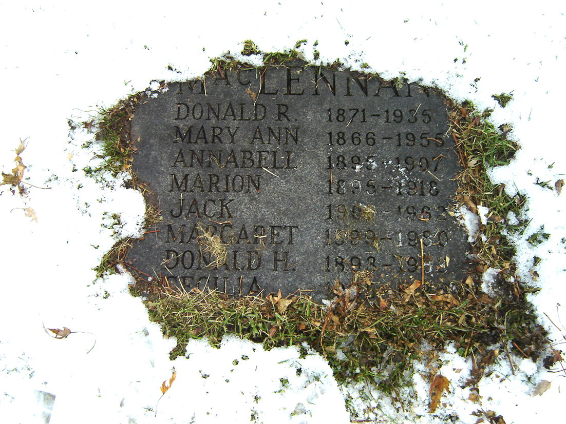 Photo of headstones/Donald R Maclennan 1871-1935 hdstn Hamilton cem ON